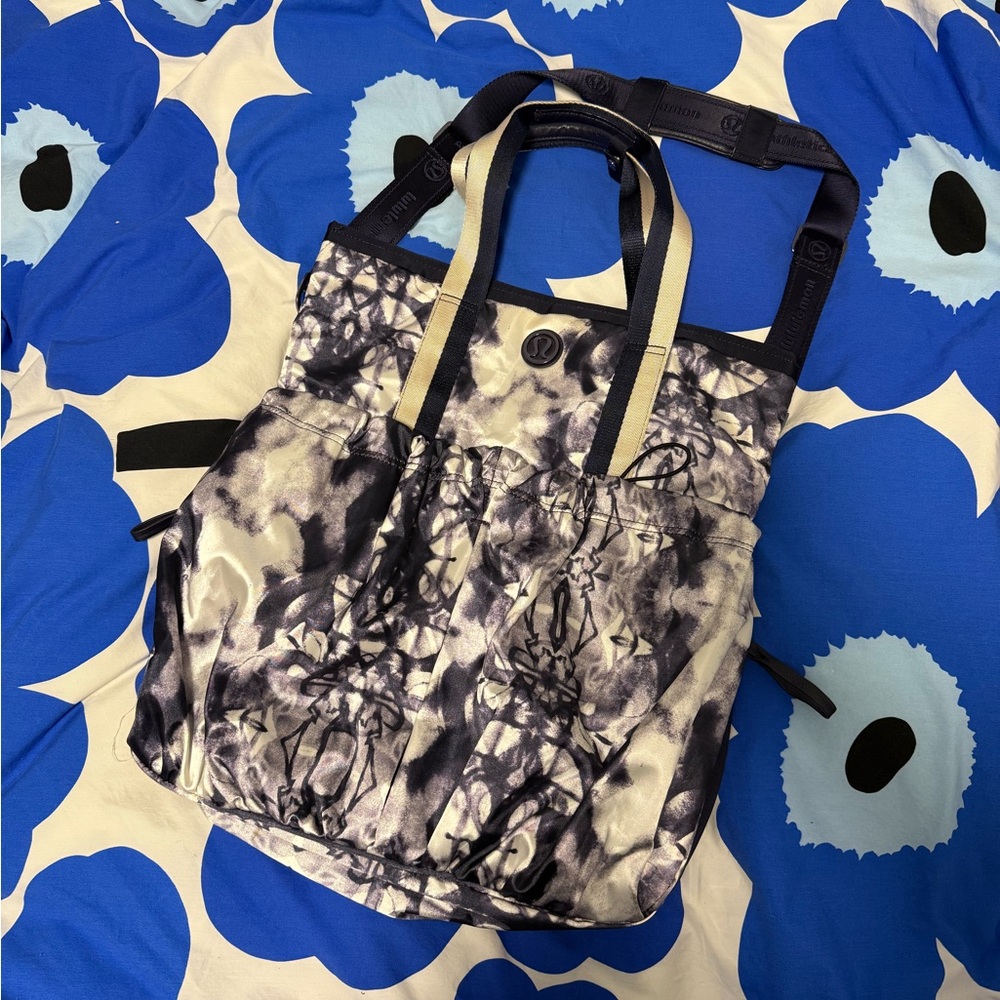 Lulu lemon bag